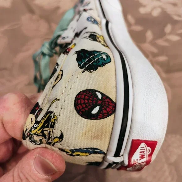 Vans Marvel x Authentic Avengers Off White Canvas Shoes, M 6, W 7.5, Used - Picture 8 of 16